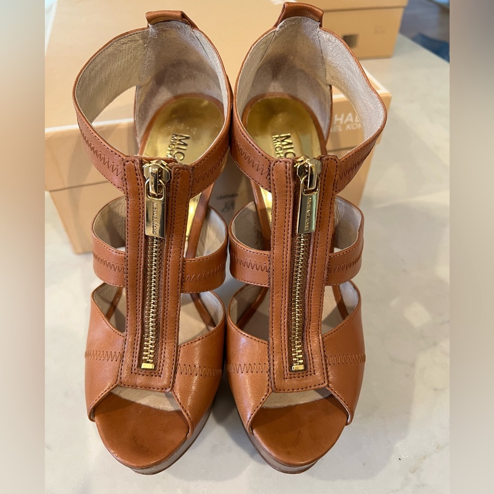 Michael Kors Berkley platform heel 6 1/2